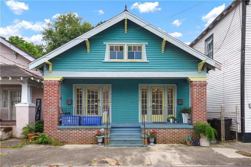 905-907 PELICAN Avenue