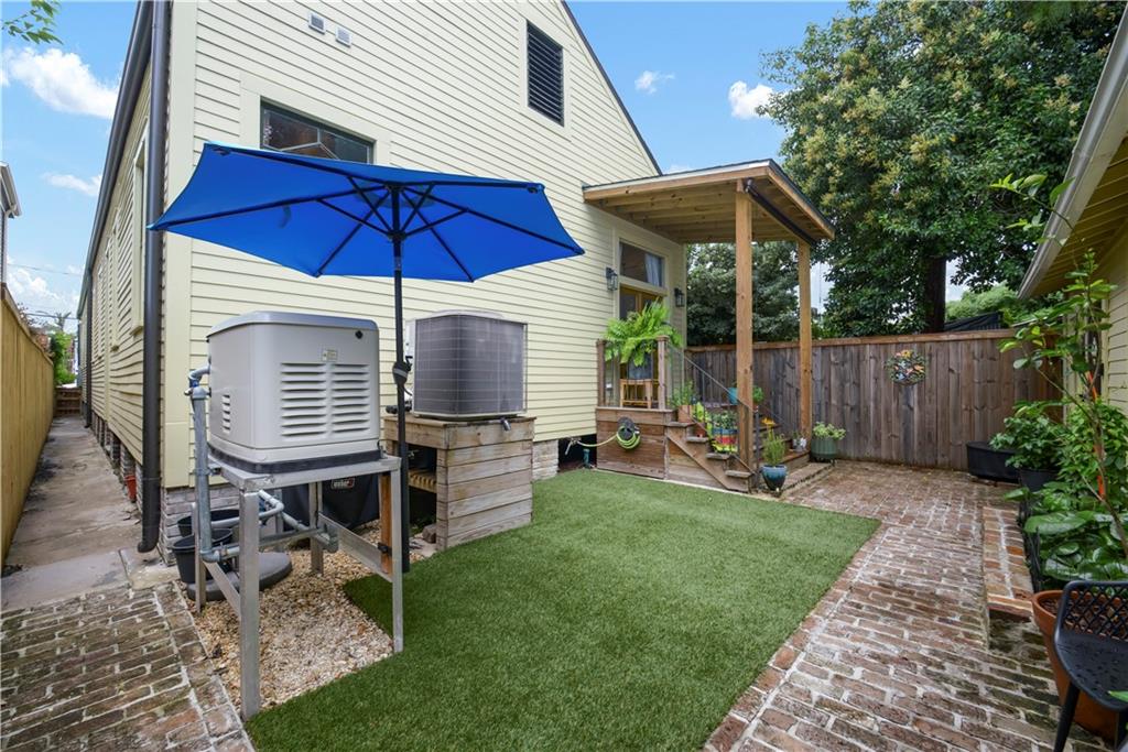 155 ALIX Street