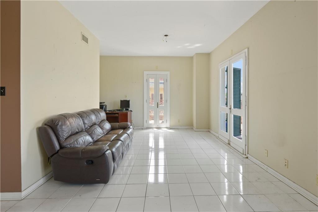 330 MORGAN Street 201