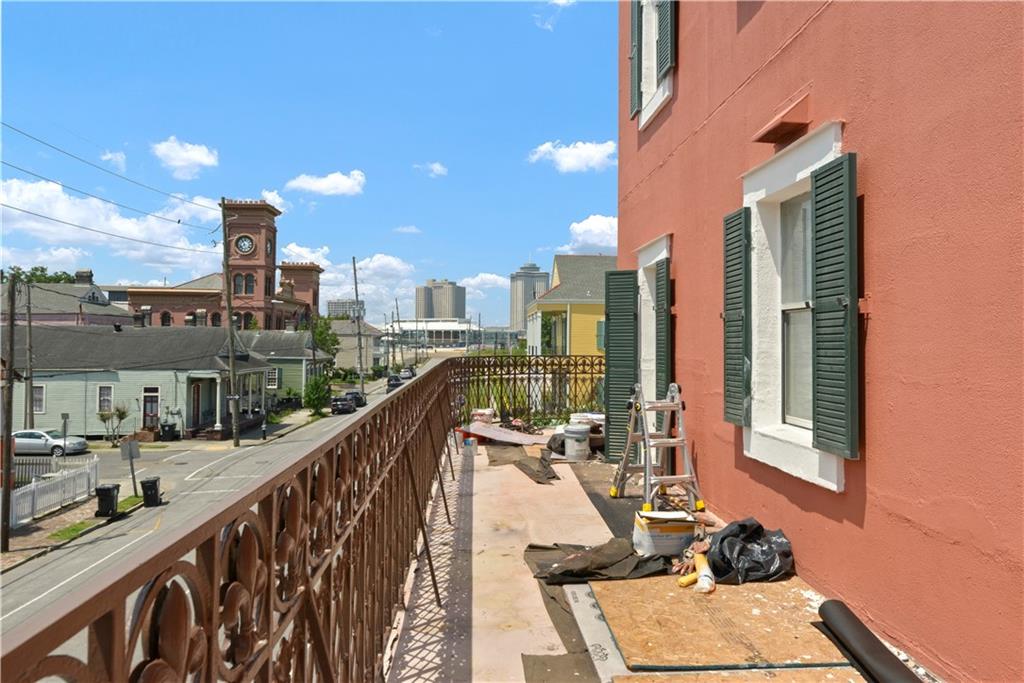 330 MORGAN Street 201
