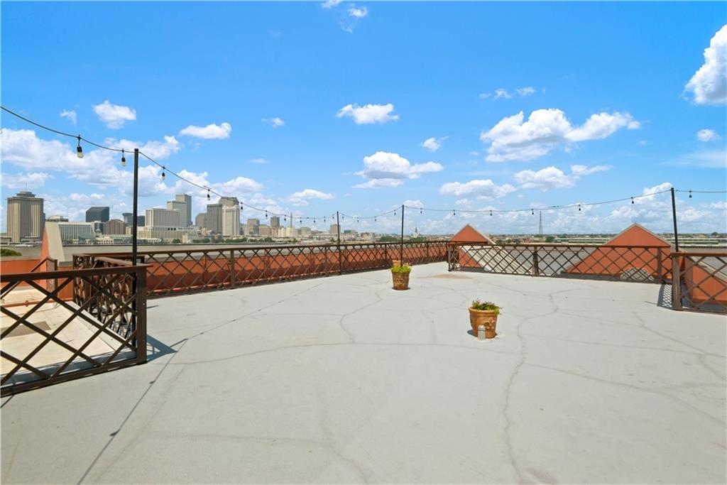 330 MORGAN Street 201