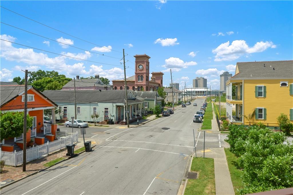 330 MORGAN Street 201