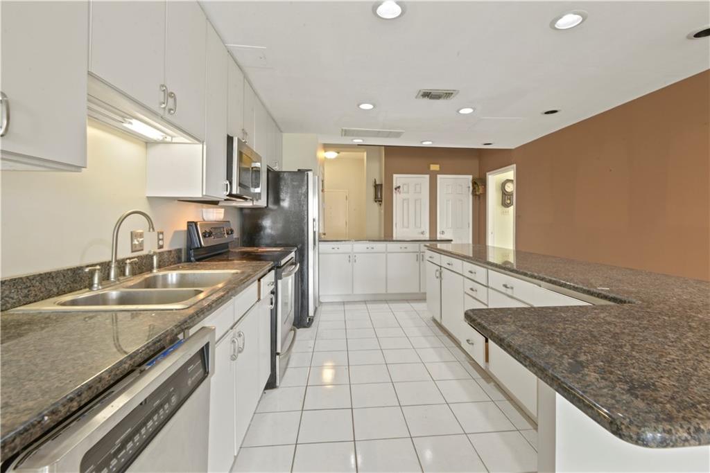 330 MORGAN Street 201
