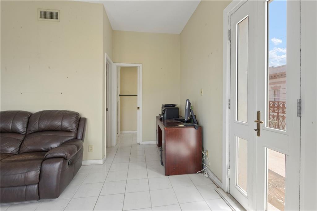 330 MORGAN Street 201