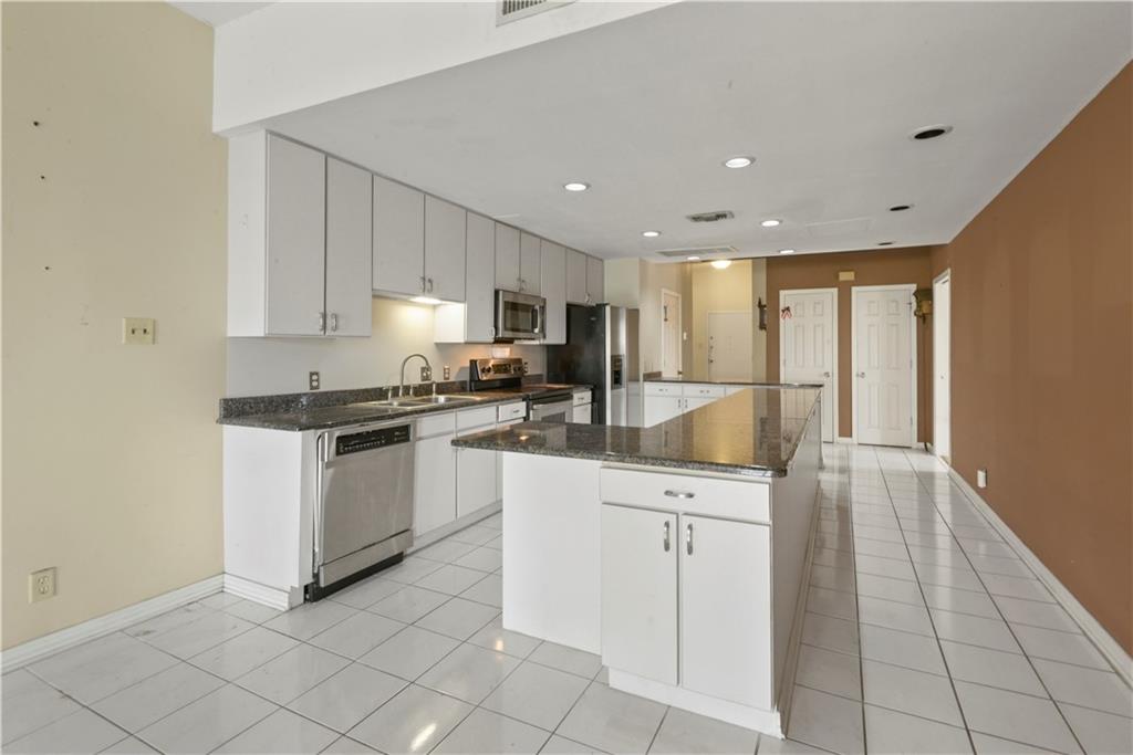 330 MORGAN Street 201