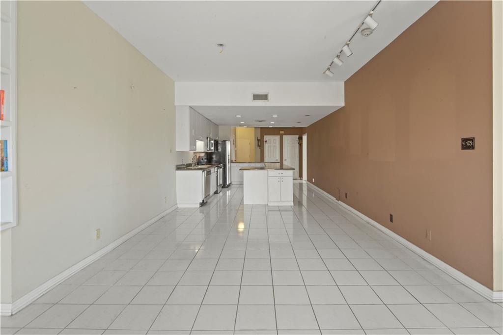 330 MORGAN Street 201