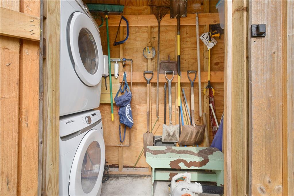 2020 DAUPHINE Street