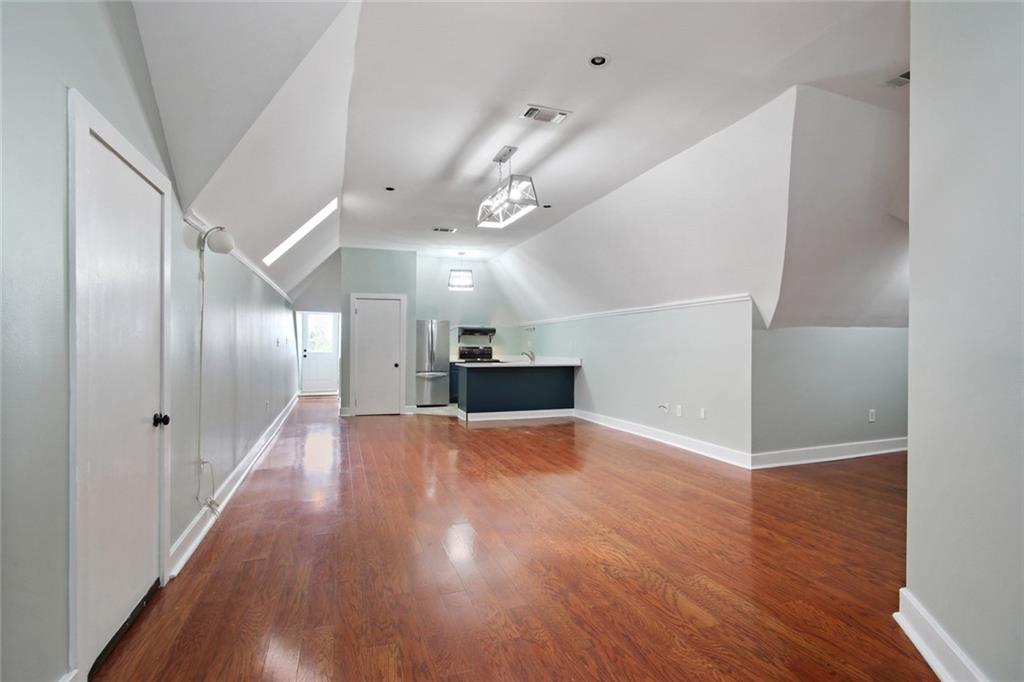 2512 MAGAZINE Street G