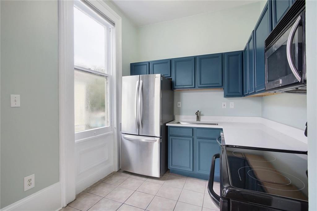 2512 MAGAZINE Street F