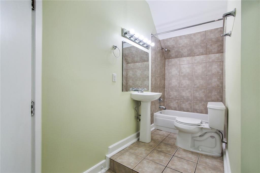 2512 MAGAZINE Street G