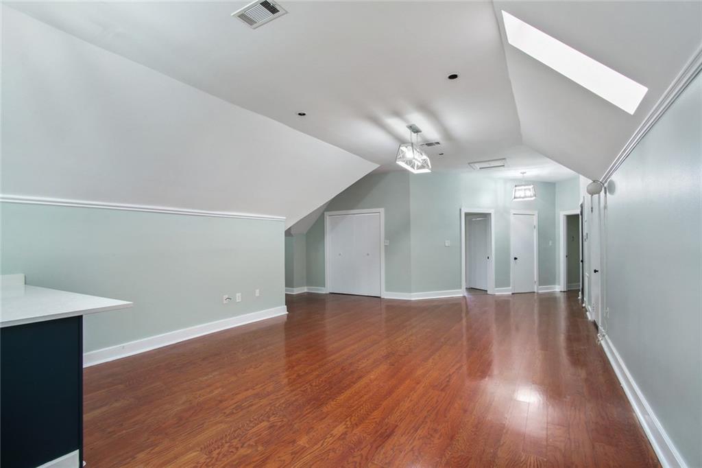 2512 MAGAZINE Street G