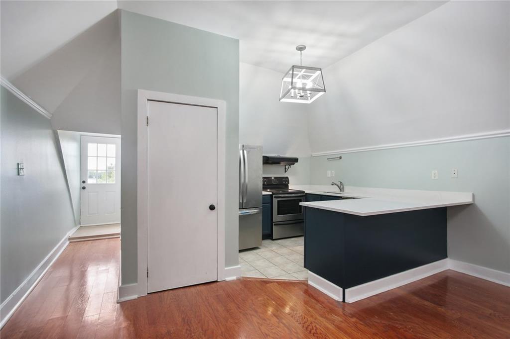 2512 MAGAZINE Street G