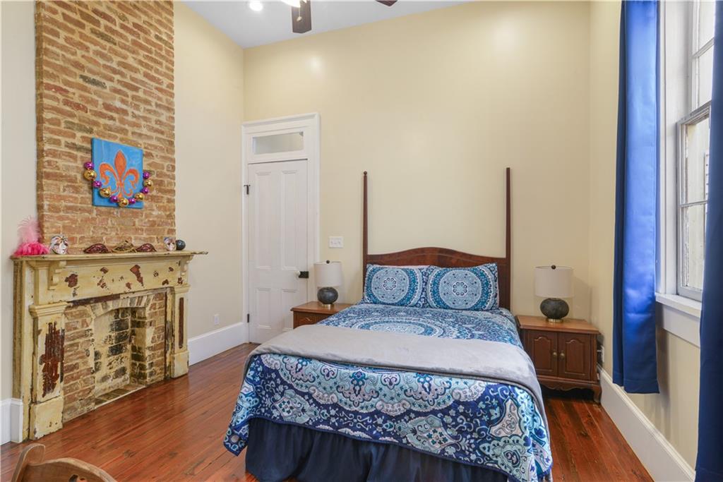 1552 54 N DERBIGNY Street