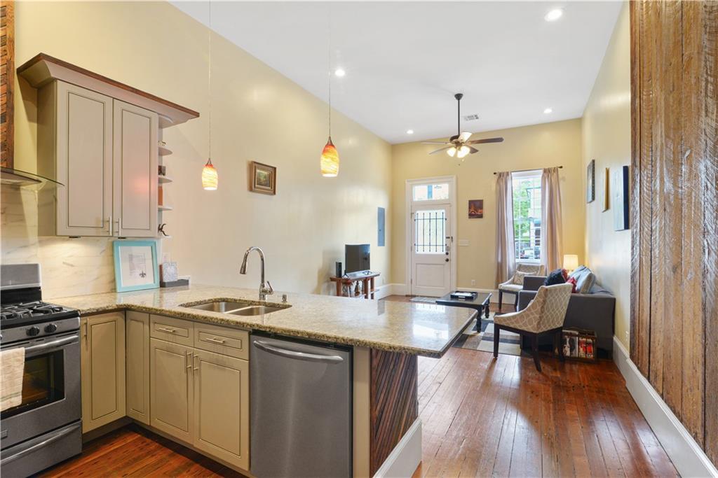 1552 54 N DERBIGNY Street