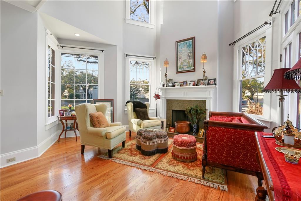 826 N CARROLLTON Avenue