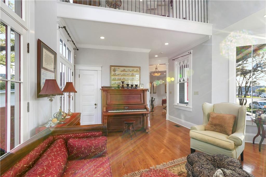 826 N CARROLLTON Avenue