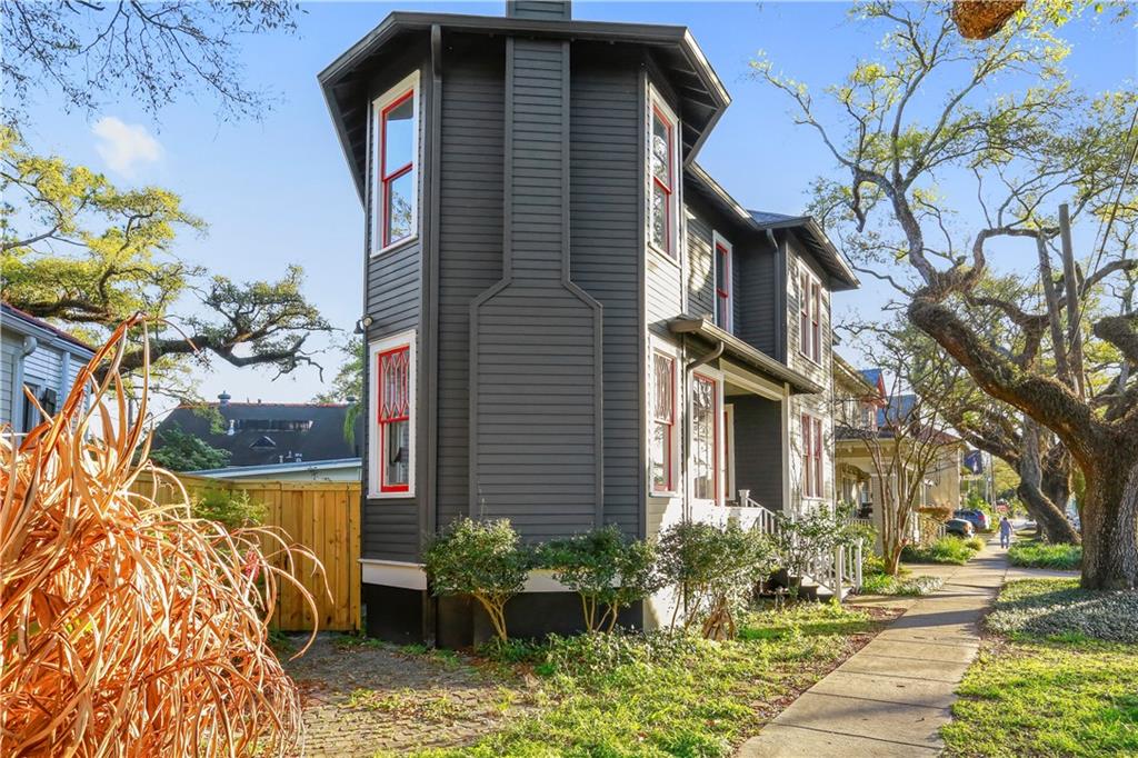 826 N CARROLLTON Avenue