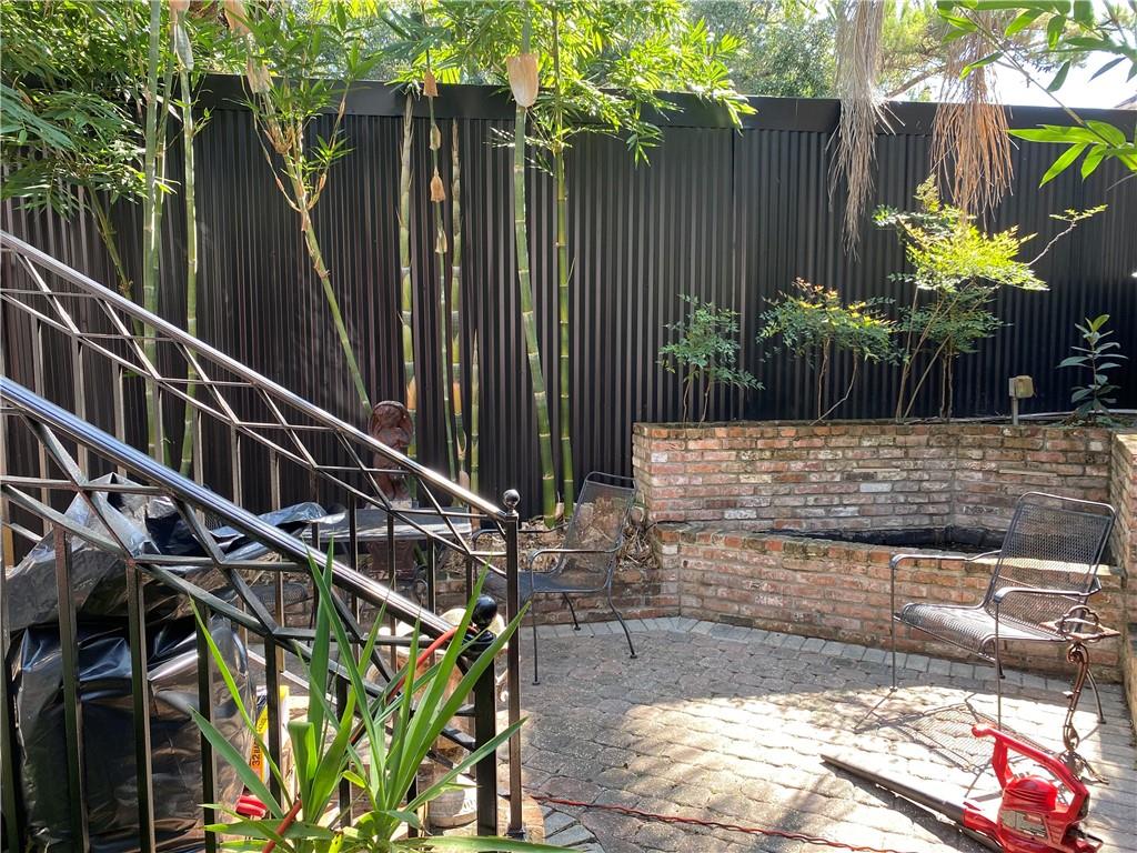 826 N CARROLLTON Avenue