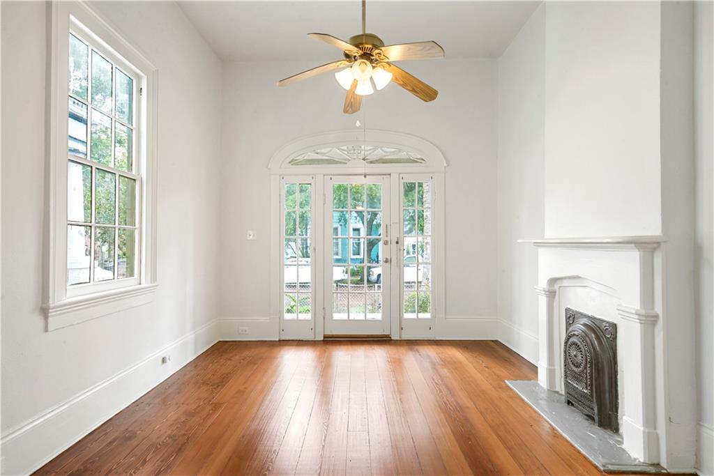 219 21 VALLETTE Street