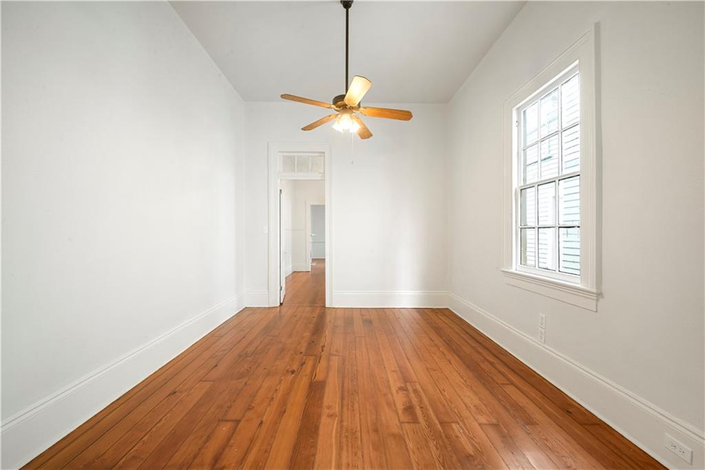 219 21 VALLETTE Street