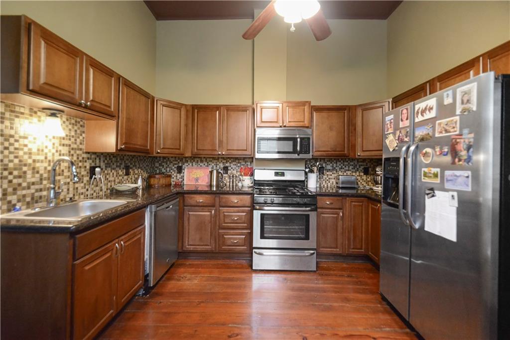 219 21 VALLETTE Street