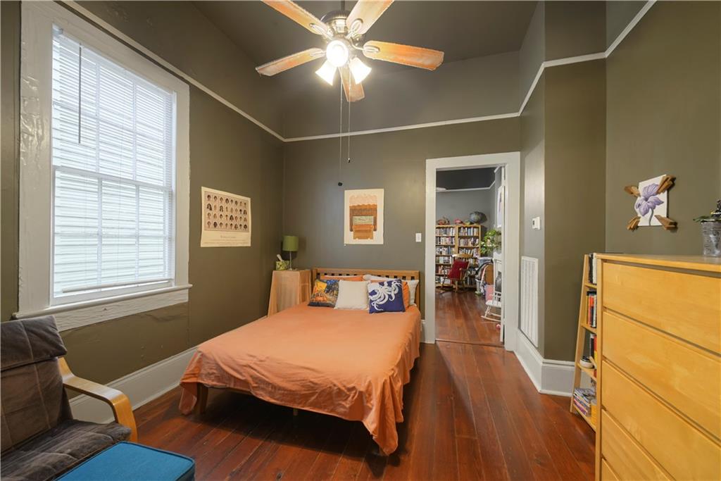 219 21 VALLETTE Street