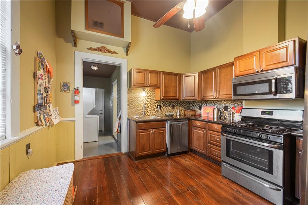 219 21 VALLETTE Street