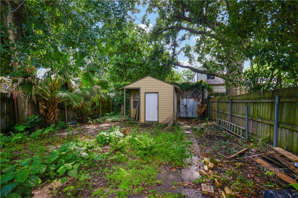 219 21 VALLETTE Street