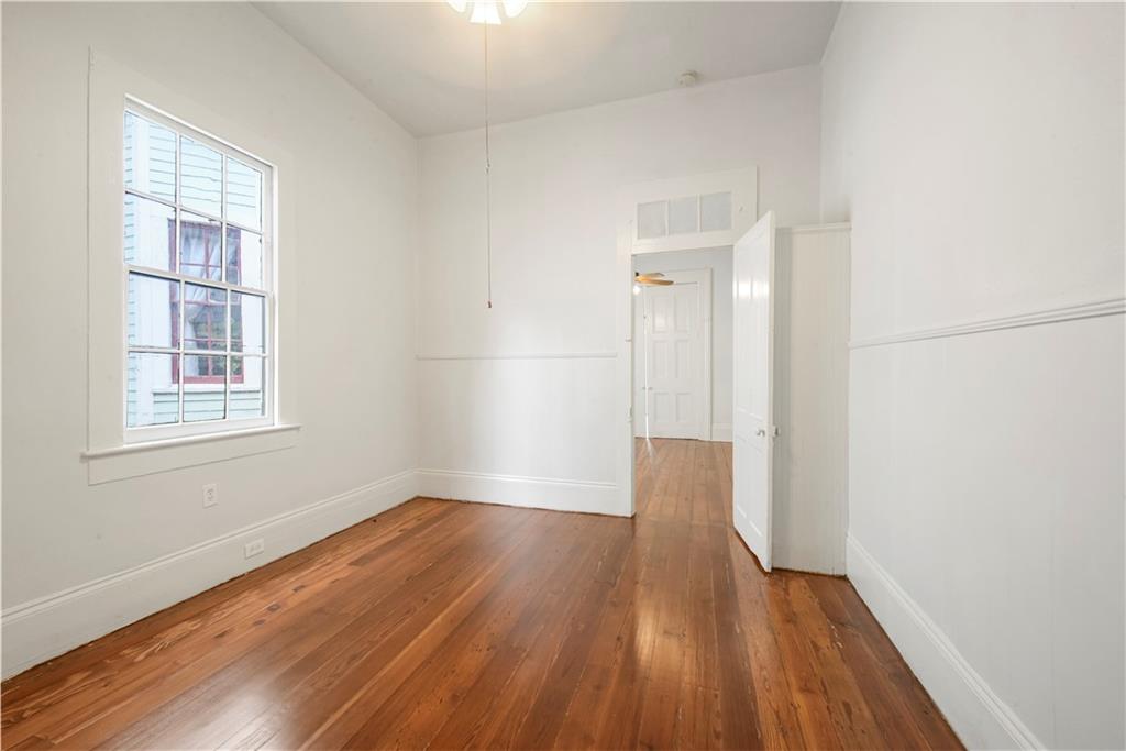 219 21 VALLETTE Street