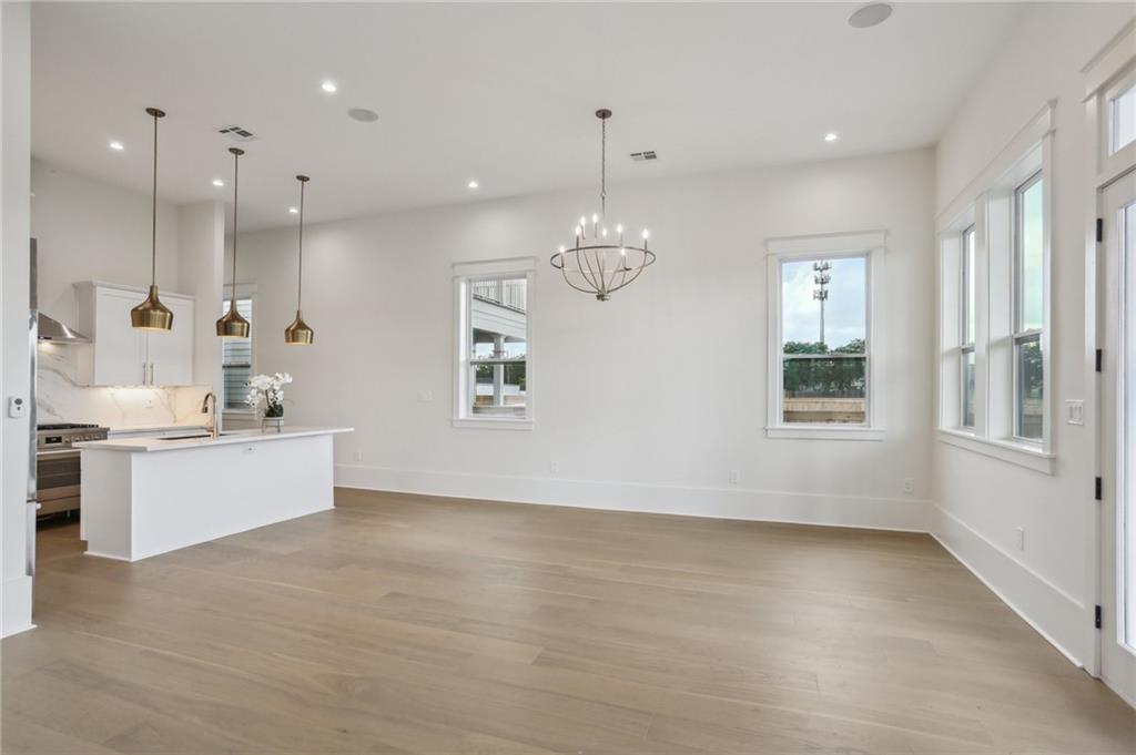 537 THAYER Street