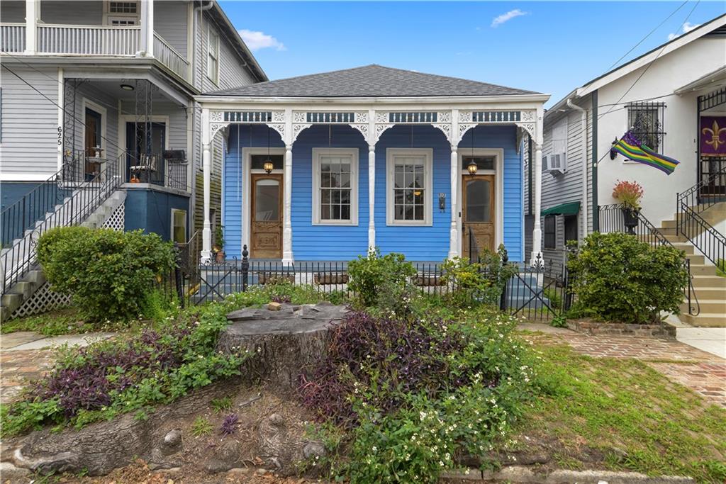 623 OLIVIER Street