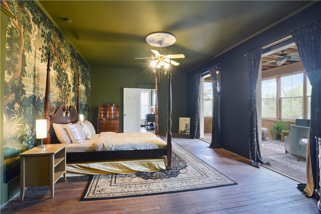 1100 CITY PARK Avenue