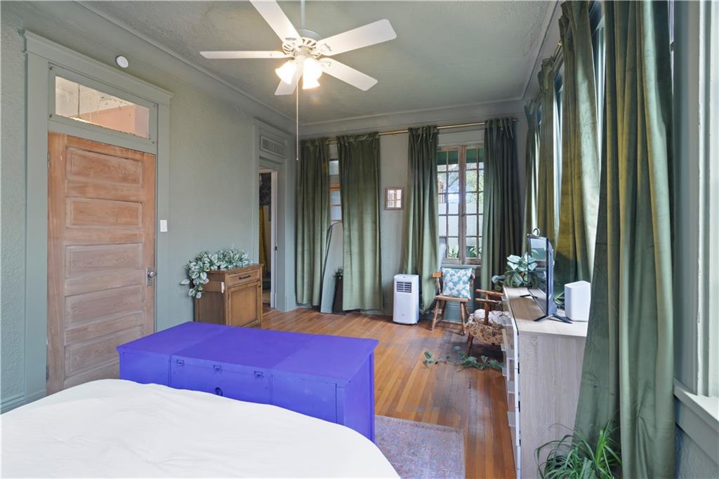 1100 CITY PARK Avenue