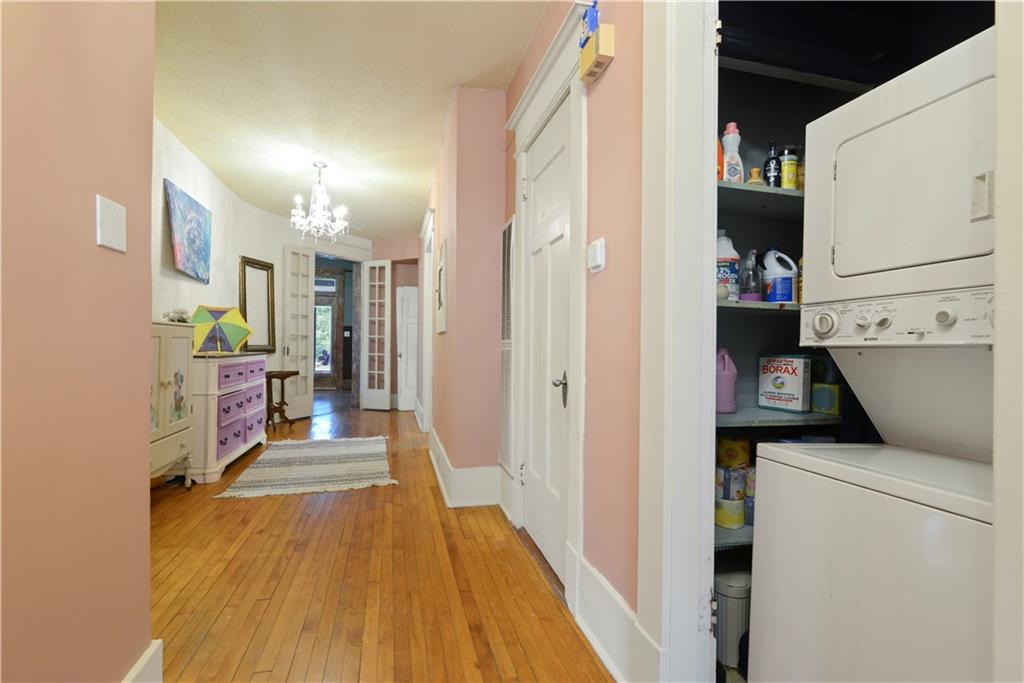 1100 CITY PARK Avenue