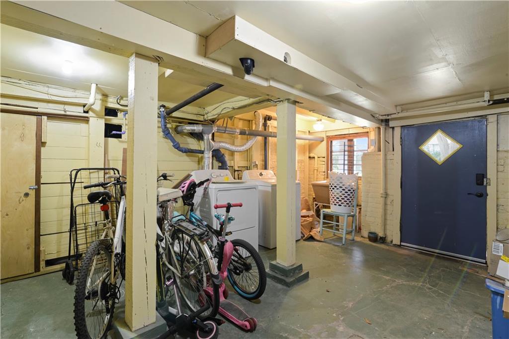 1100 CITY PARK Avenue