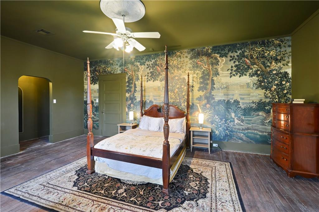 1100 CITY PARK Avenue