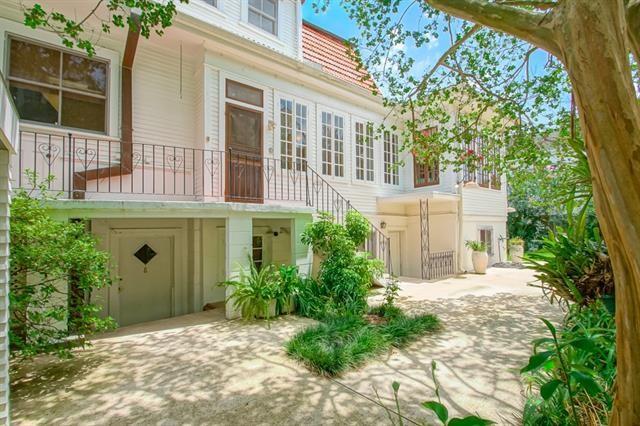 1100 CITY PARK Avenue