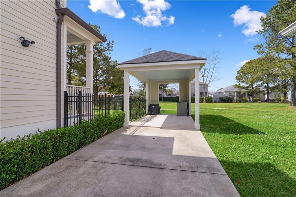 407 ABALON Court