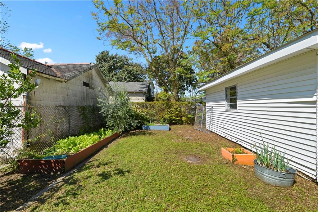 1101 CASA CALVO Street