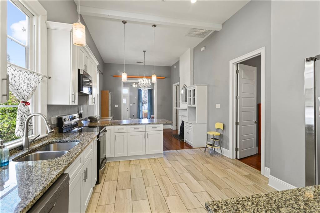 1101 CASA CALVO Street