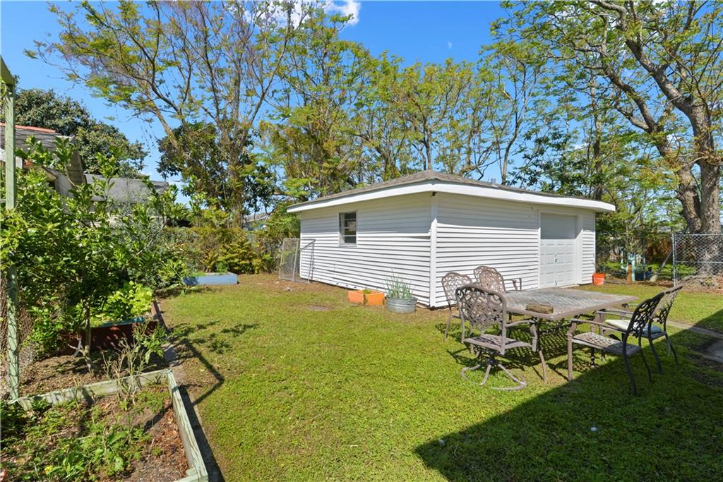 1101 CASA CALVO Street