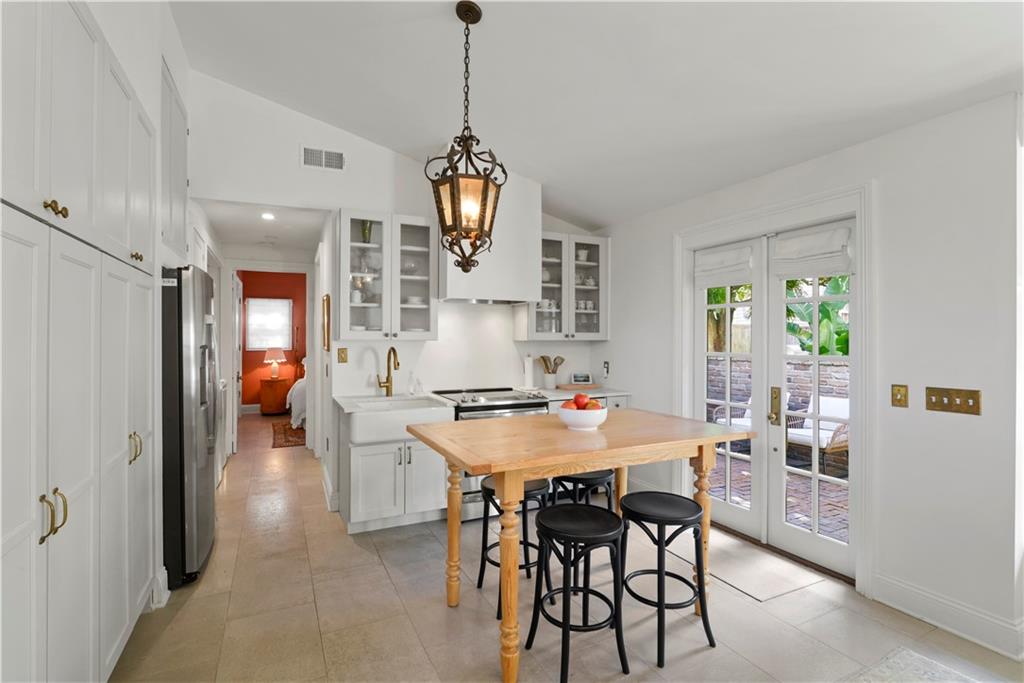 221-23 PELICAN Avenue