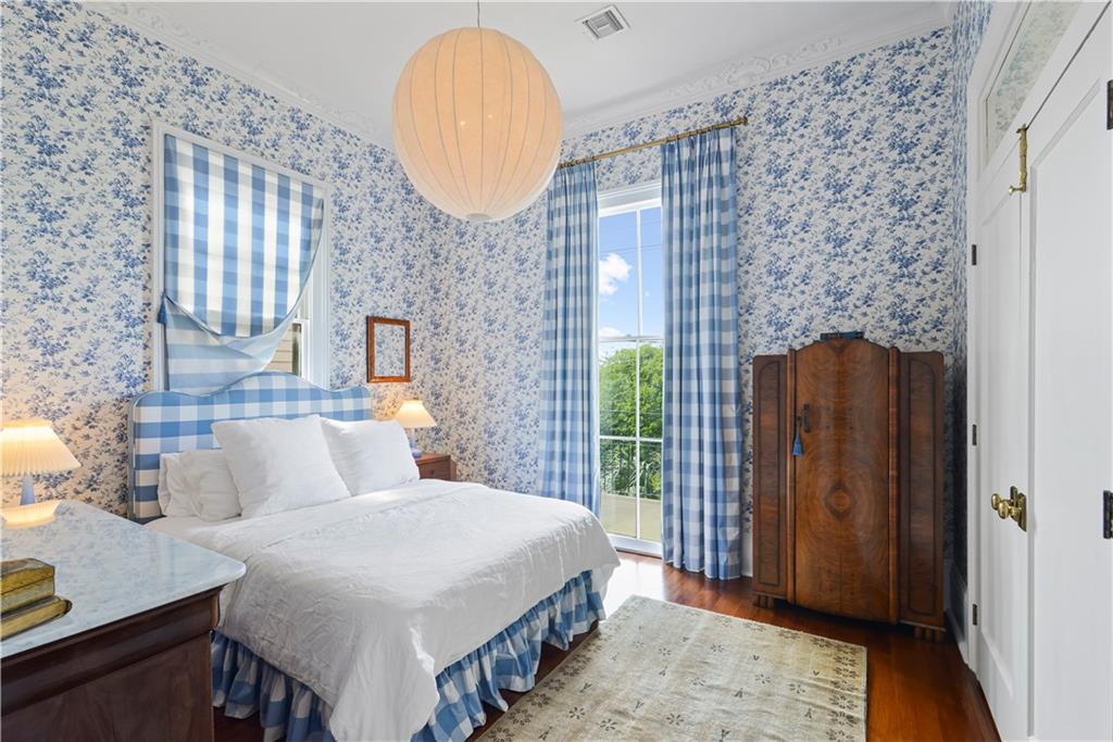 221-23 PELICAN Avenue