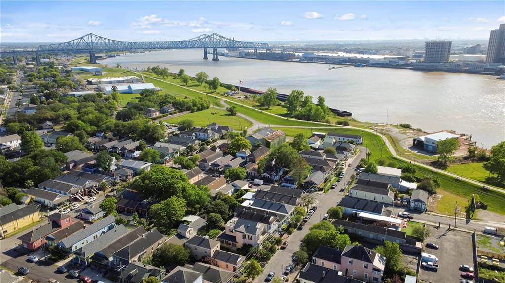 221-23 PELICAN Avenue