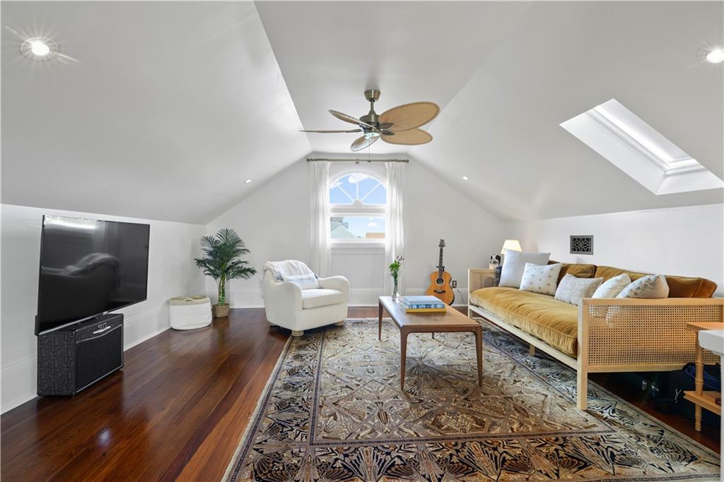 221-23 PELICAN Avenue