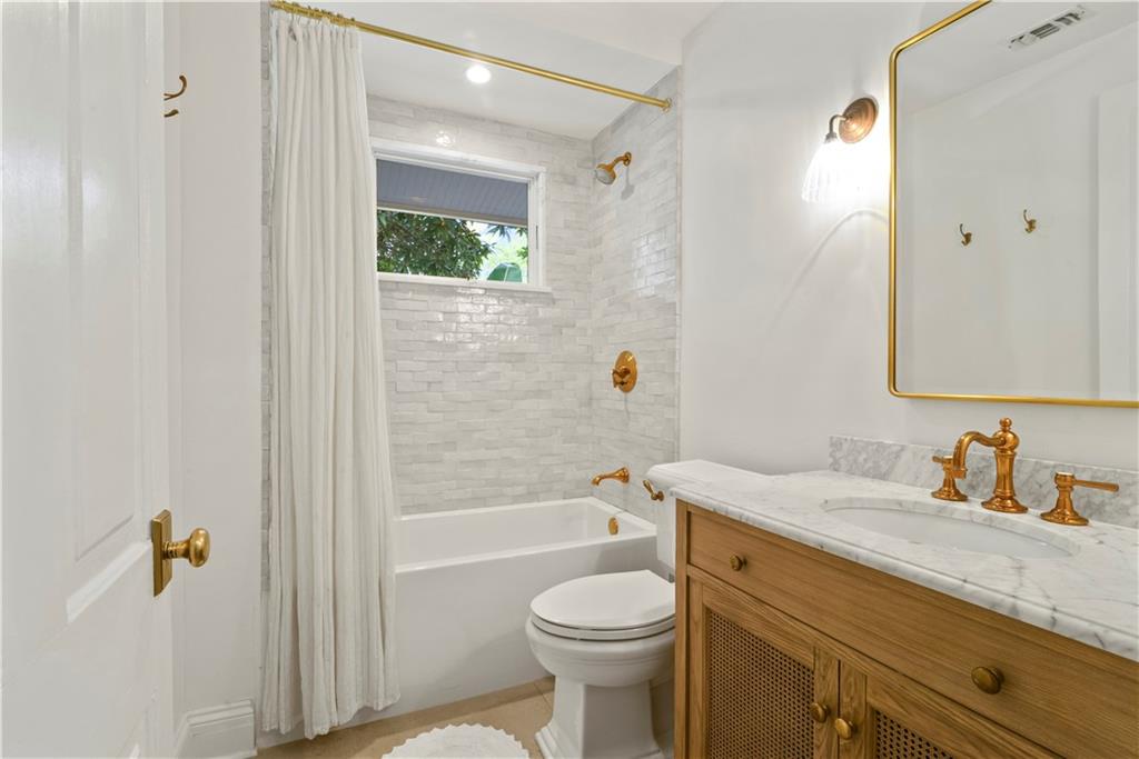 221-23 PELICAN Avenue