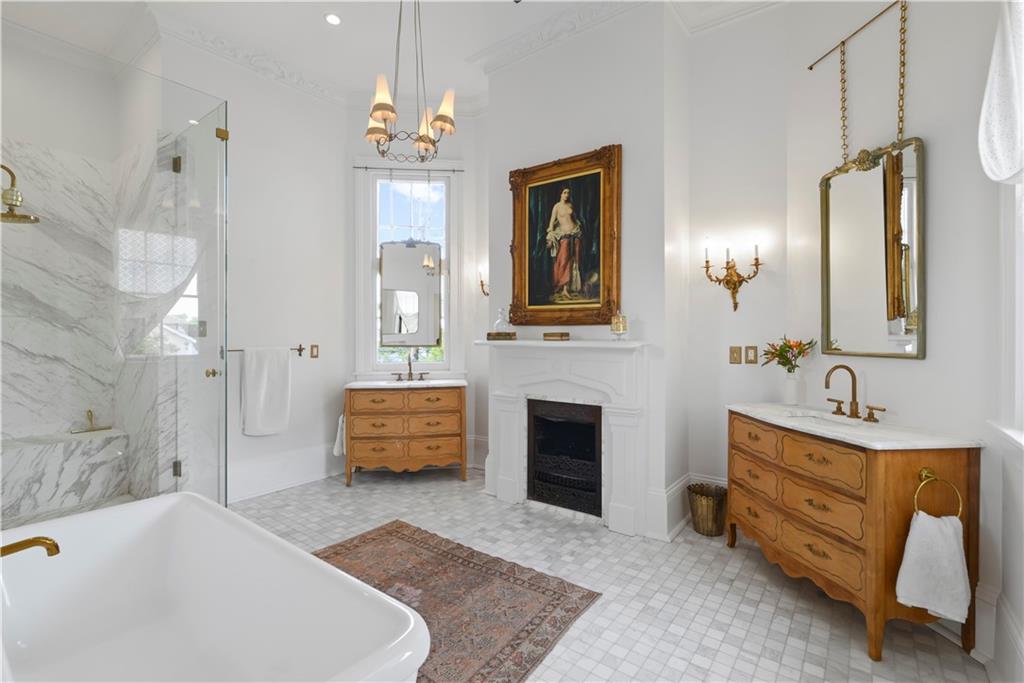 221-23 PELICAN Avenue