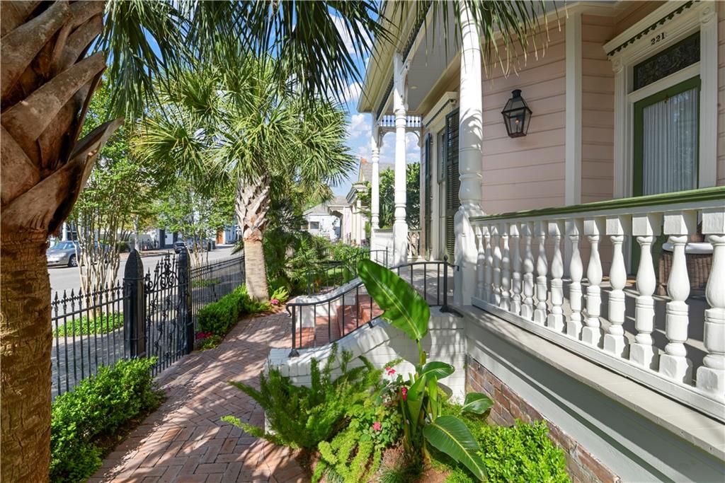 221-23 PELICAN Avenue