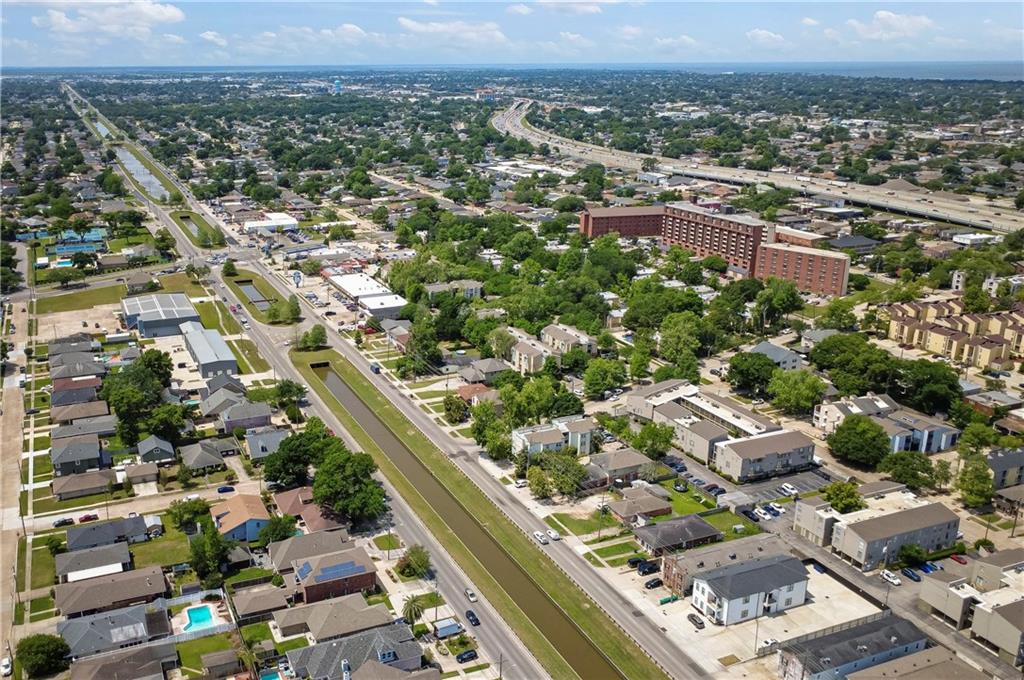 4844 W NAPOLEON Avenue