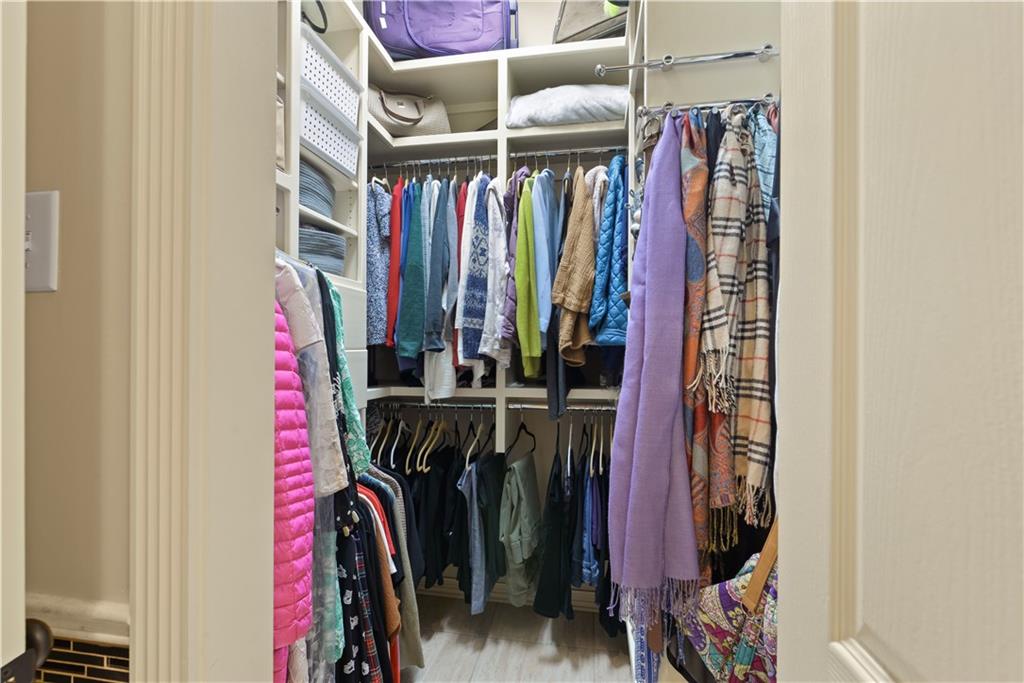 4844 W NAPOLEON Avenue